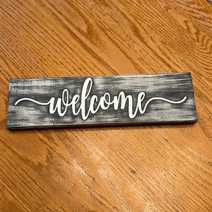Cute wood Welcome sign painted black & white